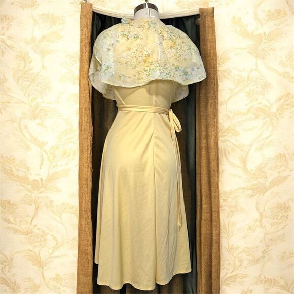 Vintage 1970s Yellow Floral Wrap Dress Angel Flutter Extra Small Stevie - Picture 3 of 7